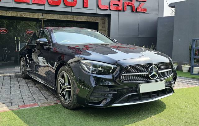 https://images10.gaadi.com/usedcar_image/4553587/original/processed_c0ba86f43c28a16d41aab7a2d5e1a918.jpg?imwidth=6400