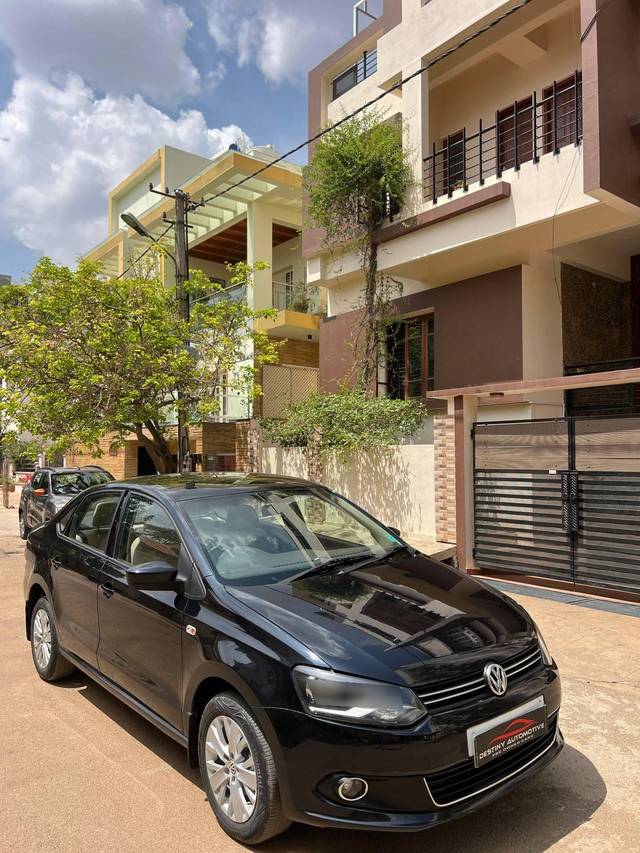 https://images10.gaadi.com/usedcar_image/4553602/original/processed_e4cc7d0f-cac1-45fd-9bdb-3f48b994b3eb.jpg?imwidth=6400