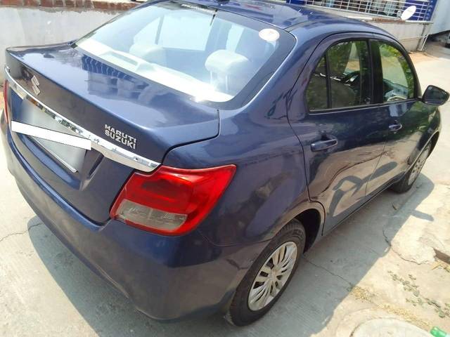 https://images10.gaadi.com/usedcar_image/4553613/original/processed_cfc75b0a1eeccaec926d8d6e601e694d.jpg?imwidth=6400