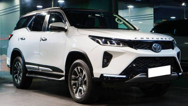 https://images10.gaadi.com/usedcar_image/4553618/original/processed_fd04774a7599ebbe19e4509757d5ff73.jpeg?imwidth=6400