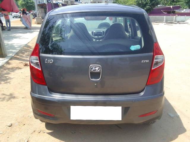 https://images10.gaadi.com/usedcar_image/4553624/original/processed_22e7571d239e35c8cf433577dcf0d712.jpg?imwidth=6402