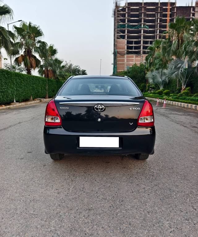 https://images10.gaadi.com/usedcar_image/4553647/original/processed_436f8e2df3ddb3040d6aaf1d1fe5ad2d.jpg?imwidth=6402