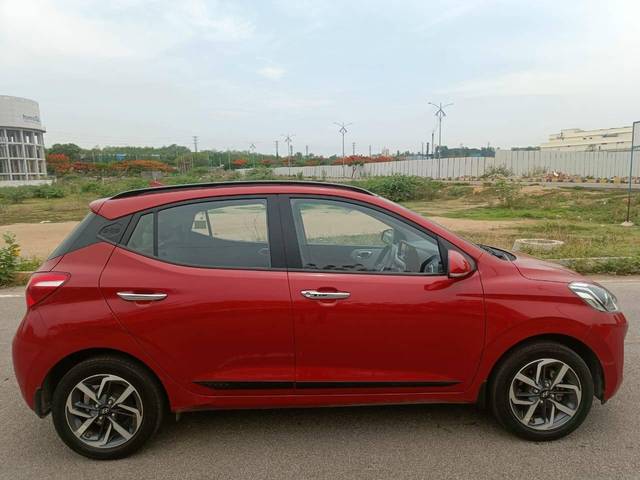 https://images10.gaadi.com/usedcar_image/4553657/original/processed_66173dd2b5dfd16a3ab0ec8b0f56c533.jpg?imwidth=6401