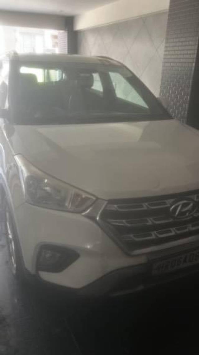 https://images10.gaadi.com/usedcar_image/4553667/original/processed_6bffffab-6b0d-4410-89c8-f12b4017fd38.jpeg?imwidth=6400