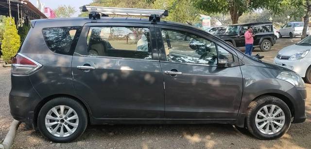 https://images10.gaadi.com/usedcar_image/4553705/original/processed_5c60b9bd-6bce-4cf7-afbc-115b5e42d30a.jpg?imwidth=6401