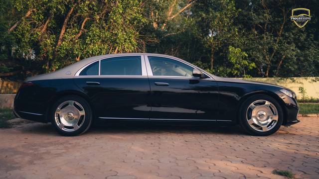 https://images10.gaadi.com/usedcar_image/4553725/original/processed_621ef4e039be479d77a19e82ecbed124.jpg?imwidth=6401