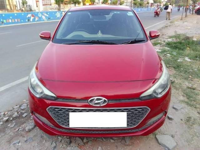 https://images10.gaadi.com/usedcar_image/4553728/original/processed_5cb70d27b4aa0e4fba610e426f26c410.jpg?imwidth=6402