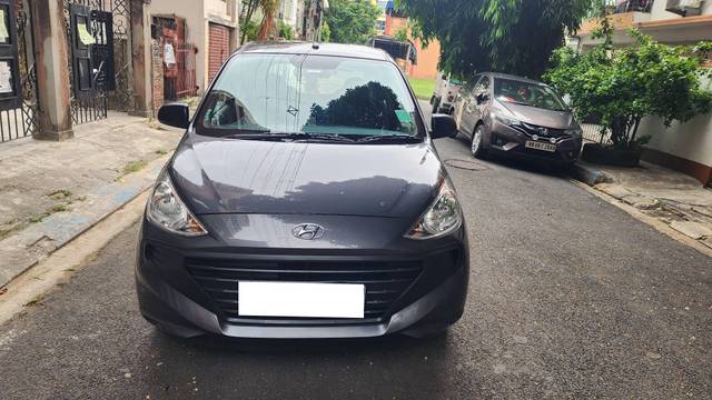 https://images10.gaadi.com/usedcar_image/4553736/original/processed_039392cf7e172903d9a2bb9e1afff661.jpg?imwidth=6402