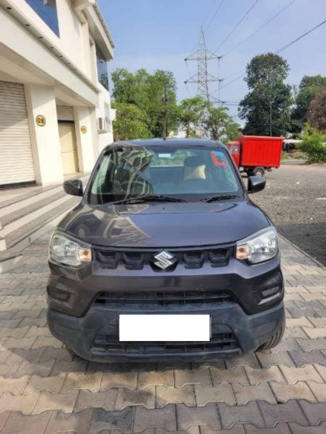https://images10.gaadi.com/usedcar_image/4553748/original/processed_7c43b244-0510-4e3a-a14d-4363a04aef13.jpg?imwidth=6400