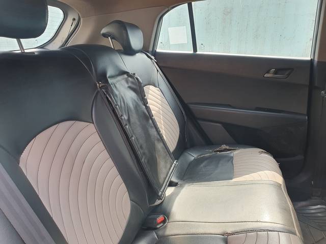 https://images10.gaadi.com/usedcar_image/4553754/original/df2ebf53c123f72c4f09eb19f5d22a36.jpg?imwidth=6402