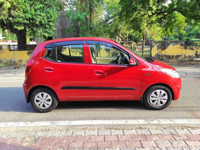 https://images10.gaadi.com/usedcar_image/4553757/original/processed_bb32bf4009f0e3179f0cc526b5259ad6.jpg?imwidth=6401