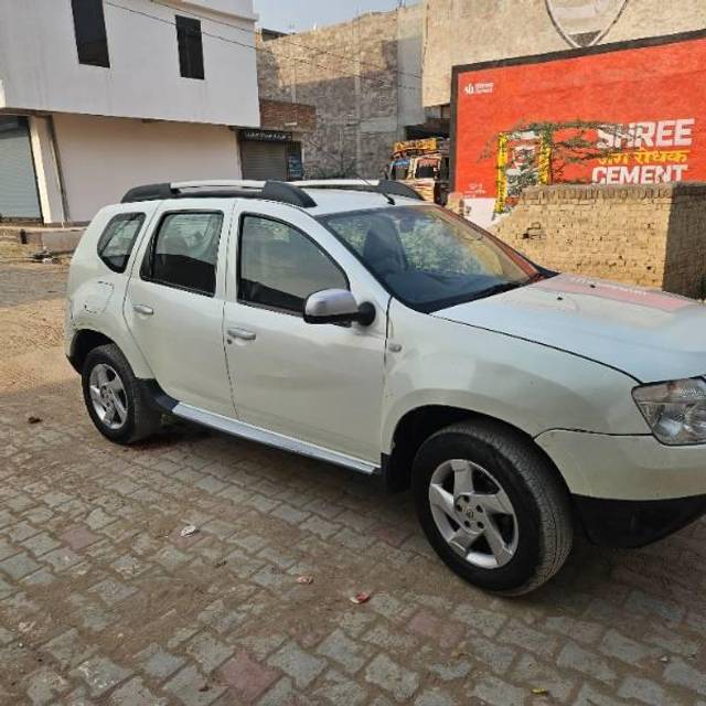 https://images10.gaadi.com/usedcar_image/4553761/original/processed_c3b36a7a-bbe5-4786-8162-530c84edc29e.jpg?imwidth=6400