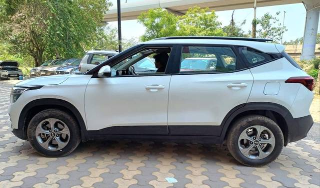 https://images10.gaadi.com/usedcar_image/4553766/original/processed_e5e57c4d91c1591bc88a6947f6d7d6b4.jpg?imwidth=6402