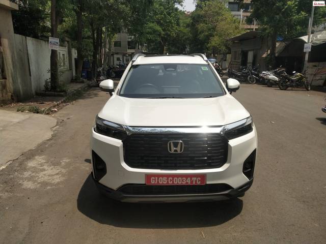 https://images10.gaadi.com/usedcar_image/4553776/original/80824e057722339d2e024f0688b2fff6.jpg?imwidth=6400