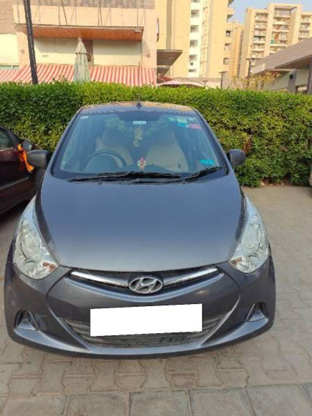 https://images10.gaadi.com/usedcar_image/4553783/original/processed_9cbec1d1-6118-4b10-88d6-141ccb741861.jpg?imwidth=6400