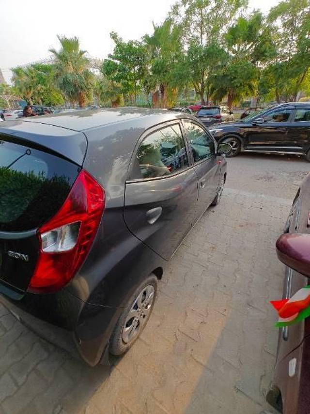 https://images10.gaadi.com/usedcar_image/4553783/original/processed_a4bc3a07-4f53-4f69-9fbc-059736fdac0f.jpg?imwidth=6401