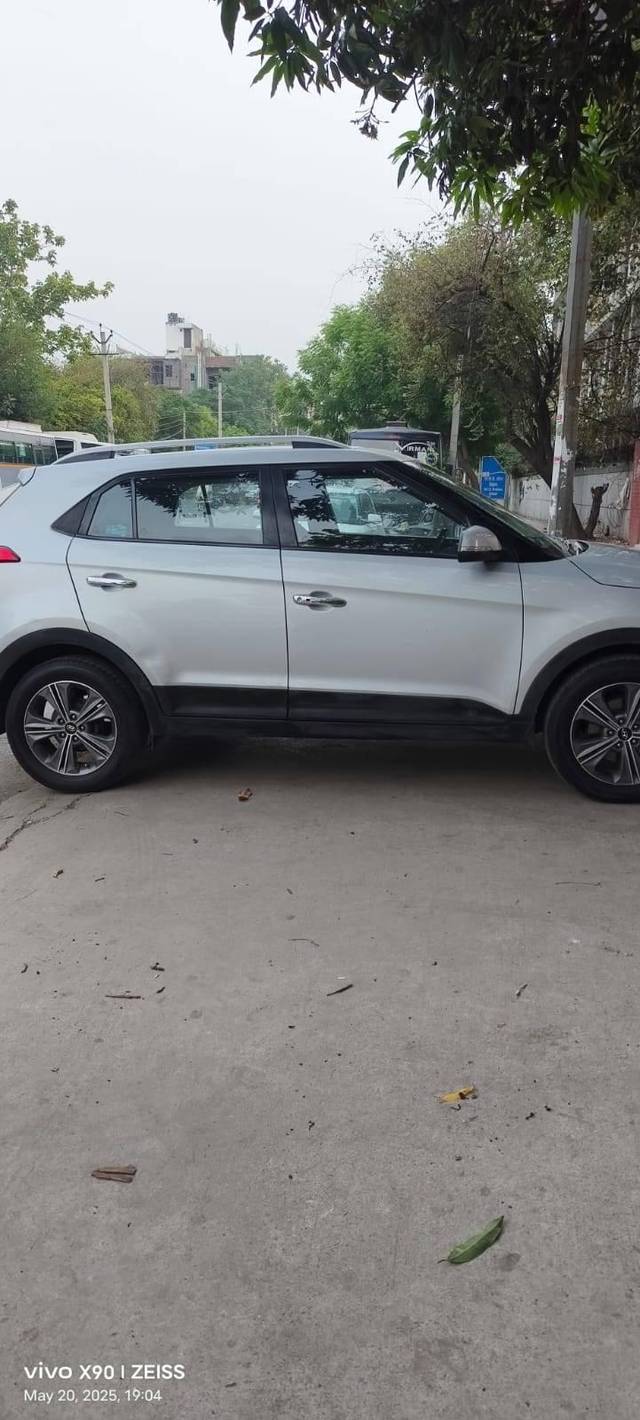 https://images10.gaadi.com/usedcar_image/4553788/original/processed_7f5329aaa91356a0649b334dc161483d.jpg?imwidth=6402