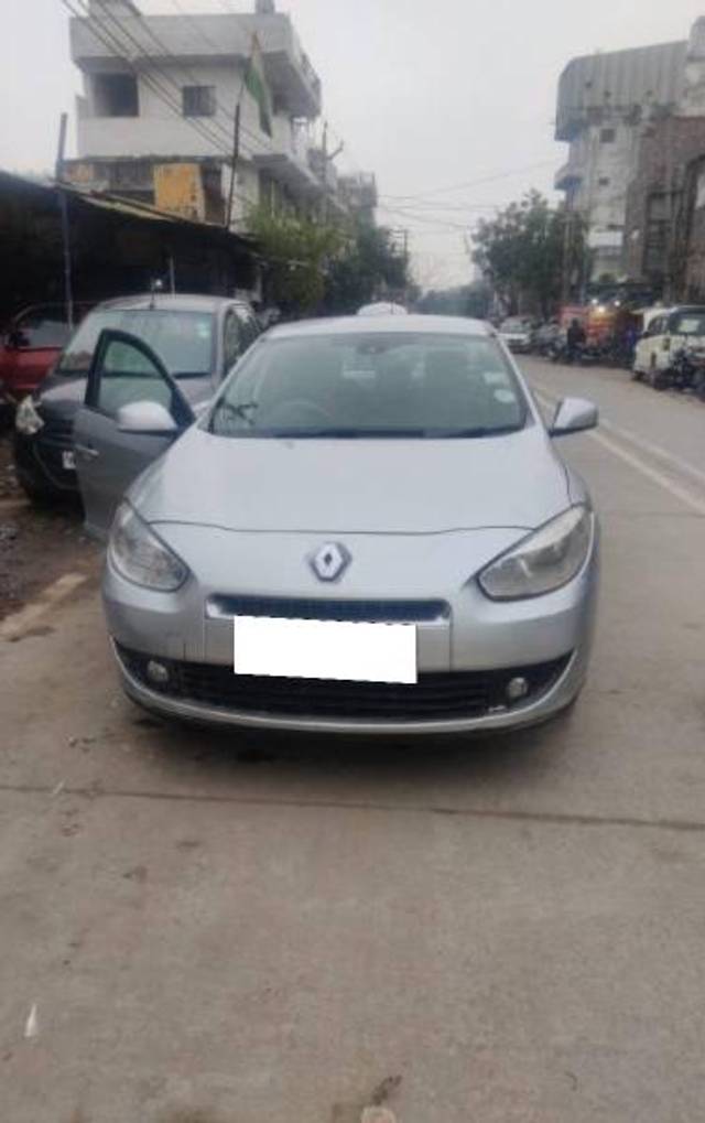 https://images10.gaadi.com/usedcar_image/4553791/original/processed_87bb6f39-064e-47ea-a95a-03843d94b1cc.jpg?imwidth=6400