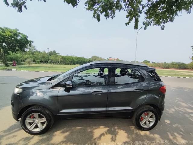 https://images10.gaadi.com/usedcar_image/4553800/original/d5fbf2212b203b0322439c02d4b52f40.jpg?imwidth=6402