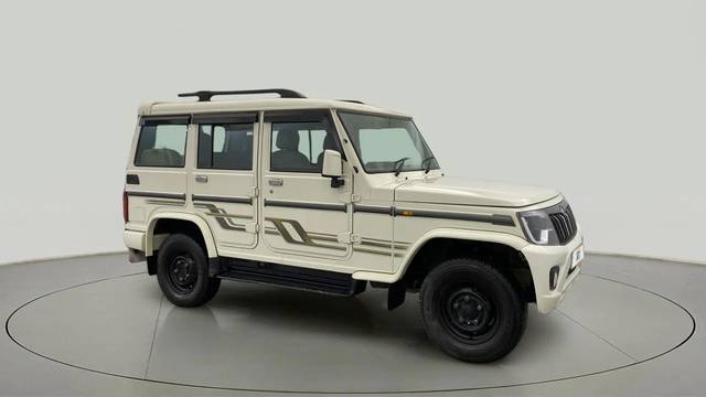https://images10.gaadi.com/usedcar_image/4553805/original/633dcf2162c38aca304cc0d7db1e9e83.jpg?imwidth=6400