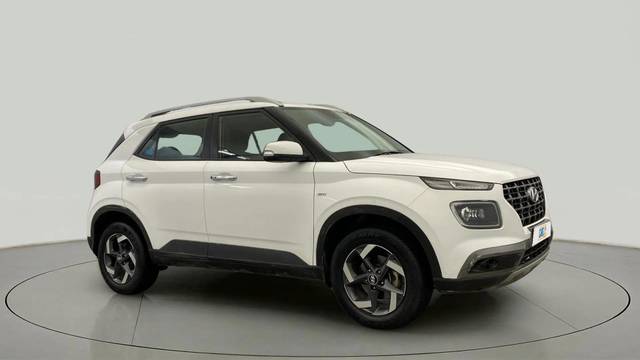 https://images10.gaadi.com/usedcar_image/4553825/original/ac84854680650755babf9a833090b83c.jpg?imwidth=6400
