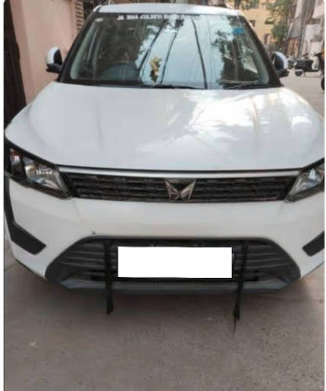 https://images10.gaadi.com/usedcar_image/4553834/original/processed_663fdbbf-bcfa-4e47-a59c-47100869e93c.png?imwidth=6401