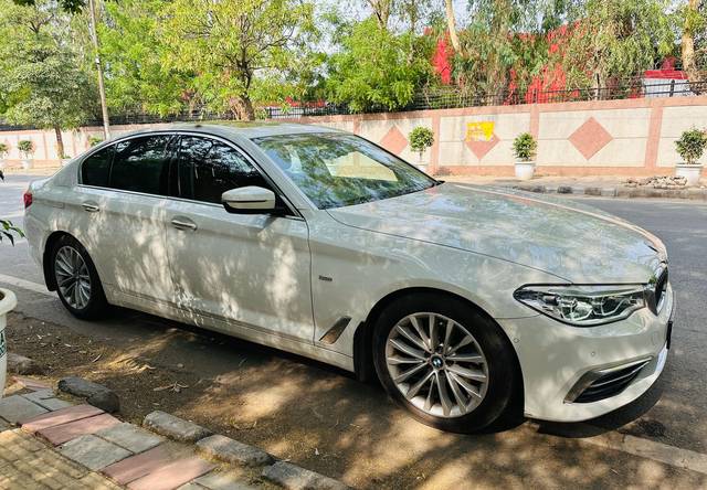https://images10.gaadi.com/usedcar_image/4553886/original/6e0254b09533ecd41ec61fdfcab810b6.jpg?imwidth=6400
