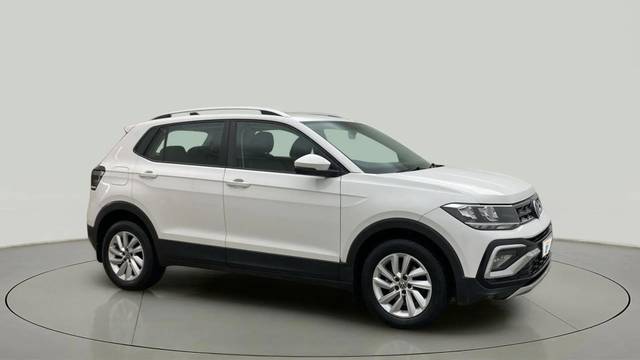 https://images10.gaadi.com/usedcar_image/4553896/original/0955ab7c15d939d37520fe9b2ced600e.jpg?imwidth=6400
