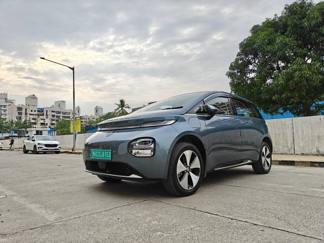 https://images10.gaadi.com/usedcar_image/4553910/original/processed_3b0e947b3320ac51614a69797ce0db86.jpg?imwidth=6400