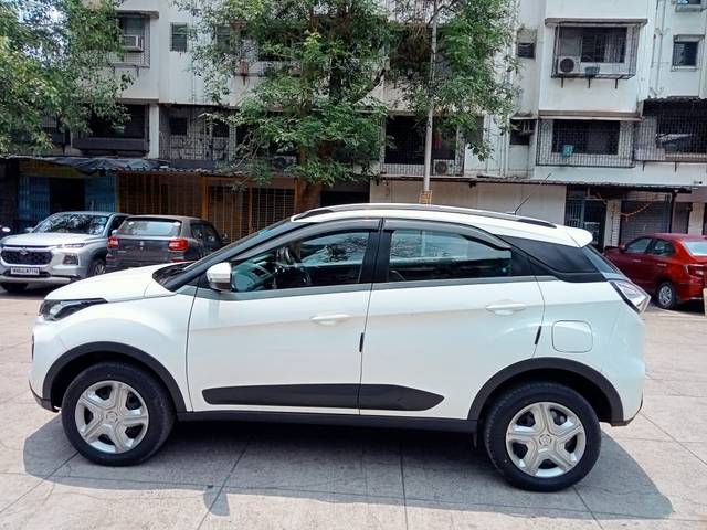 https://images10.gaadi.com/usedcar_image/4553921/original/e75d1d73bb38cbd90a290bf5e9dcb62c.jpg?imwidth=6402