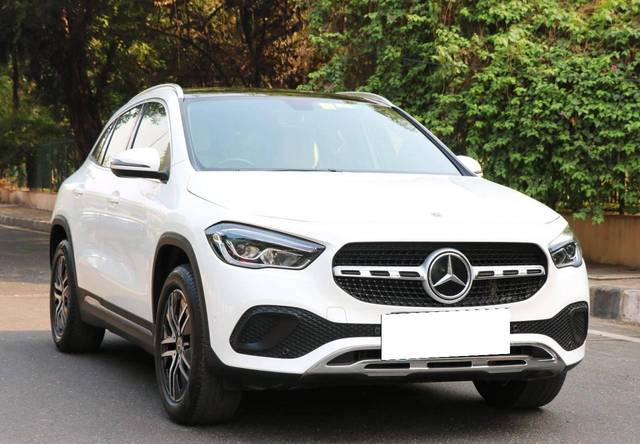 https://images10.gaadi.com/usedcar_image/4553925/original/processed_ff89f3c68c3e62007f78fc61cd9e9583.jpeg?imwidth=6400