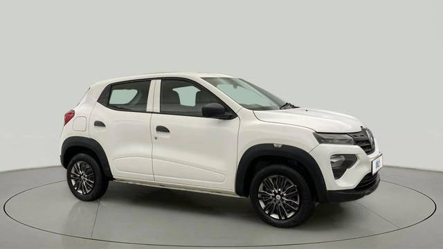 https://images10.gaadi.com/usedcar_image/4553934/original/b8bd6e4ec354aed52b773284c408e0cb.jpg?imwidth=6400