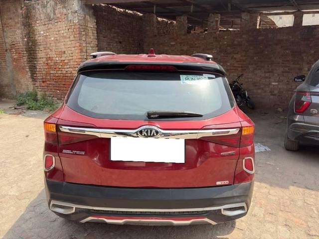 https://images10.gaadi.com/usedcar_image/4553945/original/processed_ca30a0ba-2847-49a2-818d-06f26327a36b.jpeg?imwidth=6401