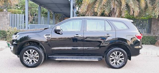 https://images10.gaadi.com/usedcar_image/4553954/original/40c8b2c8f3dff1a5930968fffb47740d.jpg?imwidth=6402