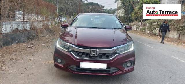 https://images10.gaadi.com/usedcar_image/4553977/original/6cf302774b1765b5d85304ff10c8cb59.jpg?imwidth=6400