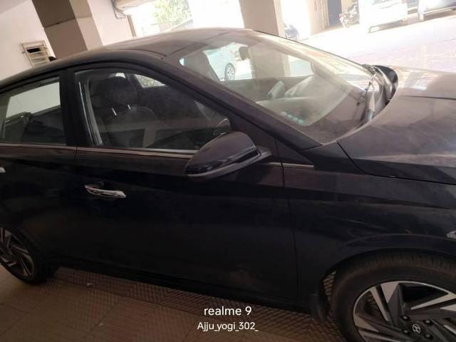 https://images10.gaadi.com/usedcar_image/4553986/original/processed_3720c3ca-f185-4ca7-984b-be76a481935f.jpg?imwidth=6401