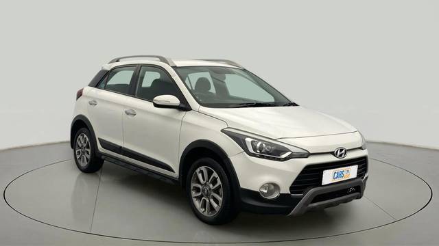 https://images10.gaadi.com/usedcar_image/4554011/original/0952e47746caf8431fccdbc71c9b2c97.jpg?imwidth=6400