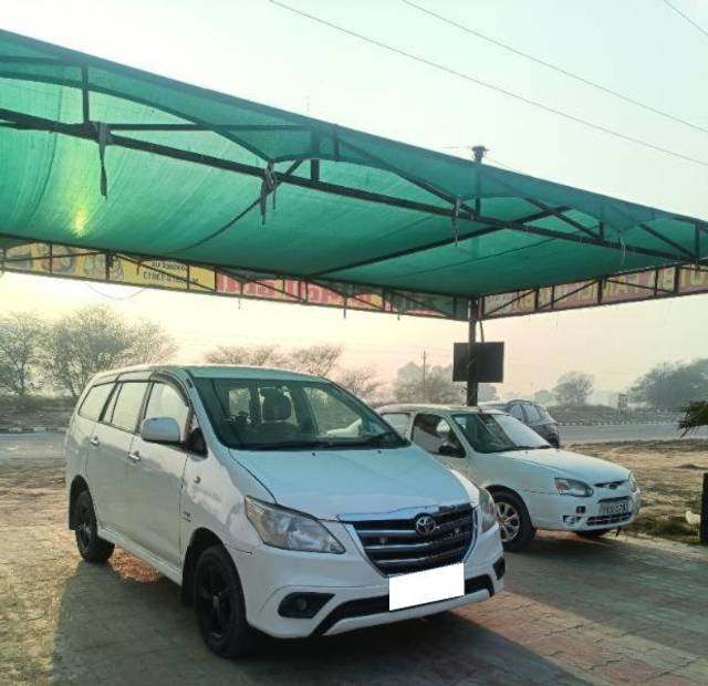 https://images10.gaadi.com/usedcar_image/4554039/original/processed_c381b745-e169-4466-9f53-f206f1dad934.jpg?imwidth=6400