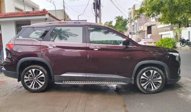 https://images10.gaadi.com/usedcar_image/4554041/original/processed_6e5681547b1a1739210e71fd4f19b6ae.jpeg?imwidth=6401