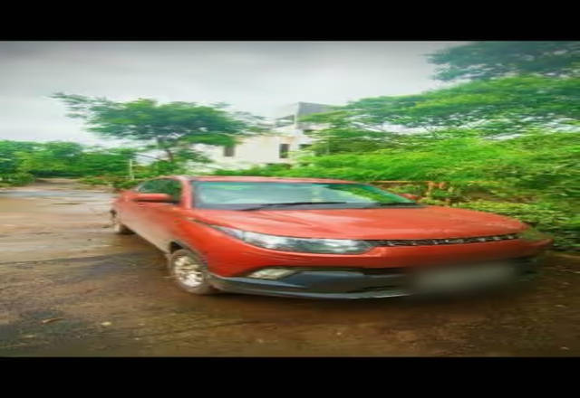 https://images10.gaadi.com/usedcar_image/4554052/original/08a7e724-0aac-4c35-b458-9ff0e5bfb535.?imwidth=6400