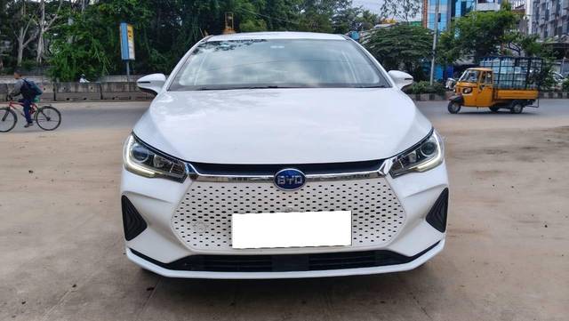https://images10.gaadi.com/usedcar_image/4554058/original/processed_1c433bab64ea22d345acd111400c3e6b.jpg?imwidth=6400
