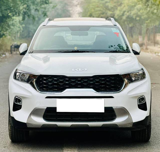 https://images10.gaadi.com/usedcar_image/4554103/original/processed_308dffb99ea14277f2e848286e075e86.jpg?imwidth=6401