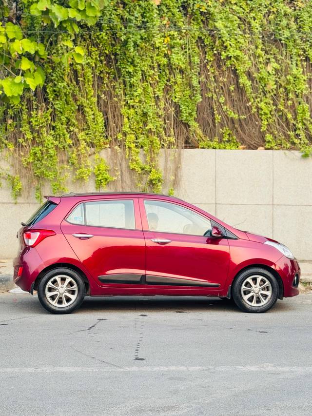 https://images10.gaadi.com/usedcar_image/4554142/original/e635da8fa9416356450c1077984aab5b.jpg?imwidth=6401