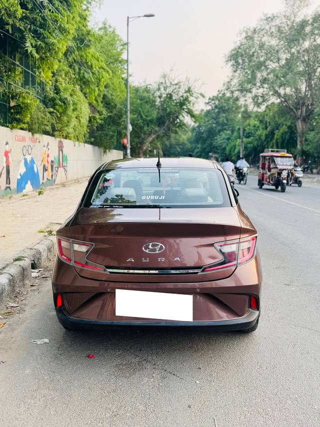https://images10.gaadi.com/usedcar_image/4554144/original/processed_143103a7ccd58ef71d4835042e401f8c.jpg?imwidth=6401