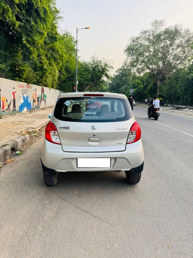 https://images10.gaadi.com/usedcar_image/4554145/original/processed_6df67bd75627a3fd9837616afe55708b.jpg?imwidth=6402