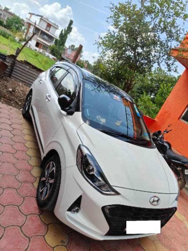 https://images10.gaadi.com/usedcar_image/4554183/original/processed_983f9831-1514-4d6e-af98-97a7e8d10aa6.jpg?imwidth=6401