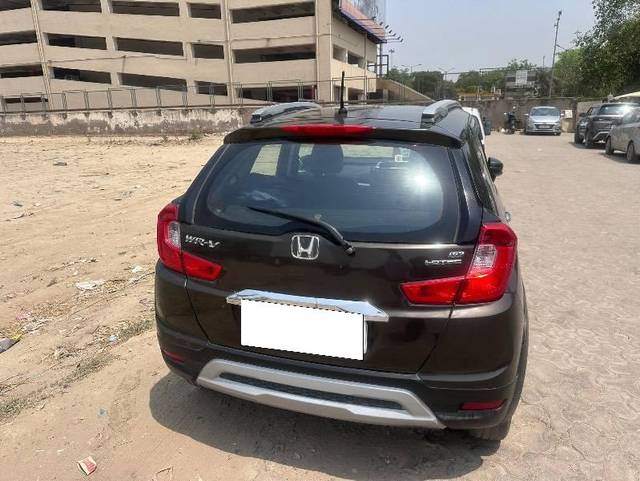 https://images10.gaadi.com/usedcar_image/4554212/original/processed_cefadaa0-166a-4841-afbb-b11f3b255649.jpeg?imwidth=6401