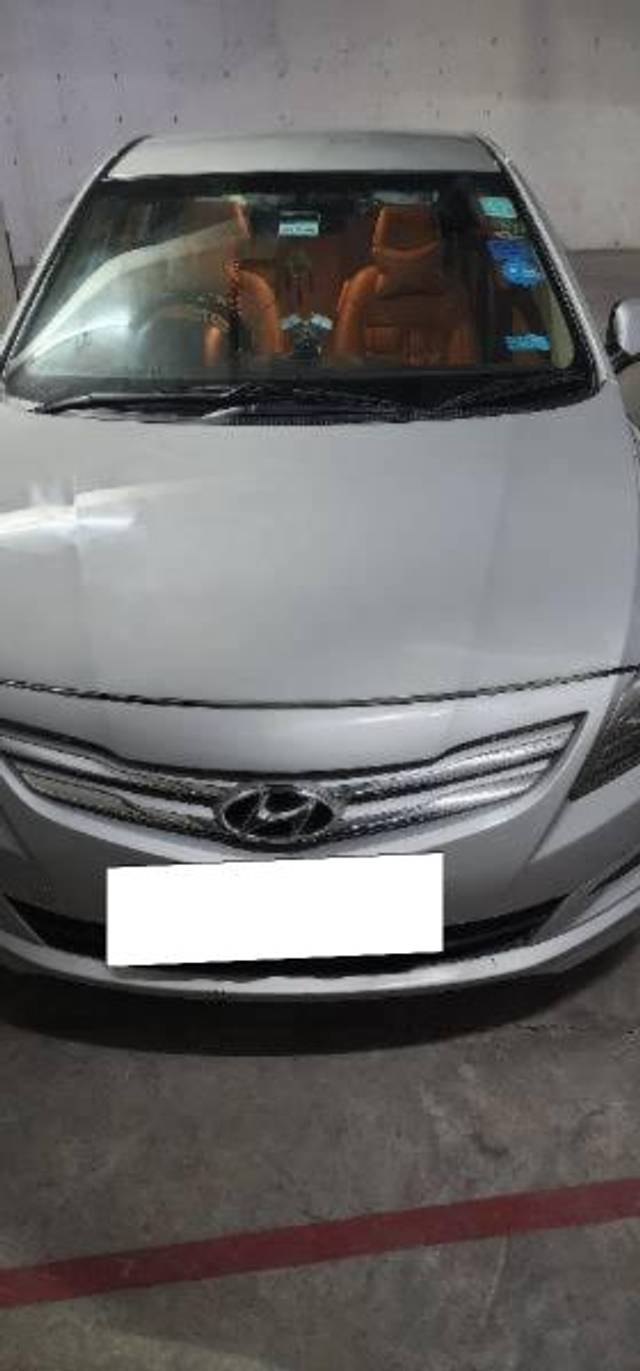 https://images10.gaadi.com/usedcar_image/4554237/original/processed_0a02a465-1ce0-439b-af97-7034485c8d11.jpg?imwidth=6400