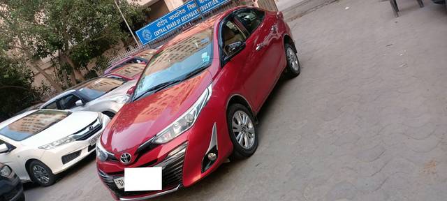 https://images10.gaadi.com/usedcar_image/4554276/original/processed_3c53d9ca-b5ff-4780-85af-e5fa6cd2b3dc.jpg?imwidth=6402