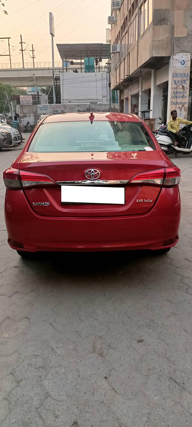 https://images10.gaadi.com/usedcar_image/4554276/original/processed_c713d6d8-8bca-4049-b28b-0ca0bc4e34a8.jpg?imwidth=6401